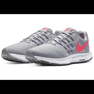 Nike run swift running shoes